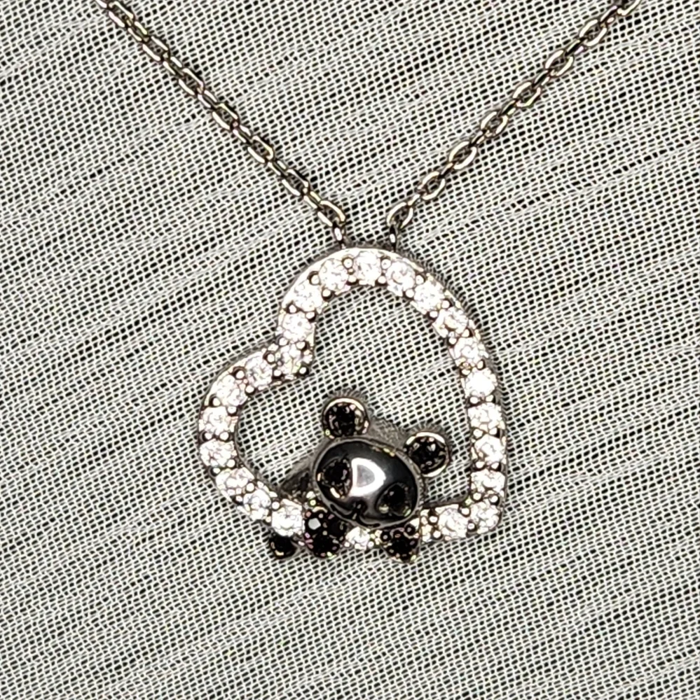 Panda Heart Necklace - Picture 2 of 4